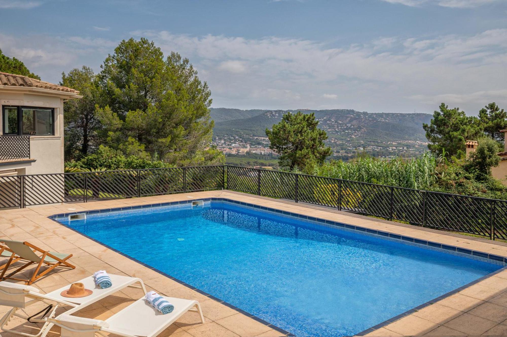 Villa Le Gra Costa Brava - By Emerald Stay Santa Cristina d'Aro Exterior photo
